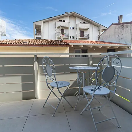 Casa Lorenzo Guest house *